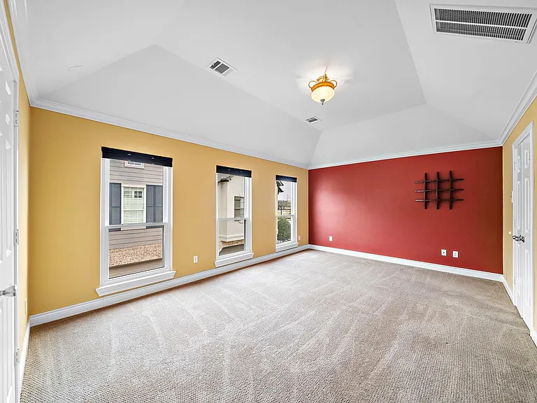 2927 Clinton Dr — Photo 15