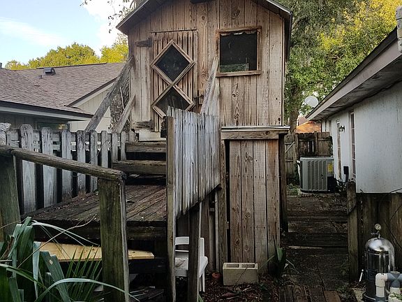 4th image of 228 Coble Dr