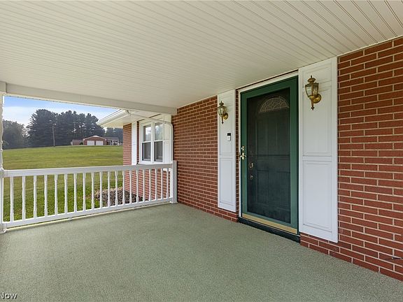 4th image of 608 South St