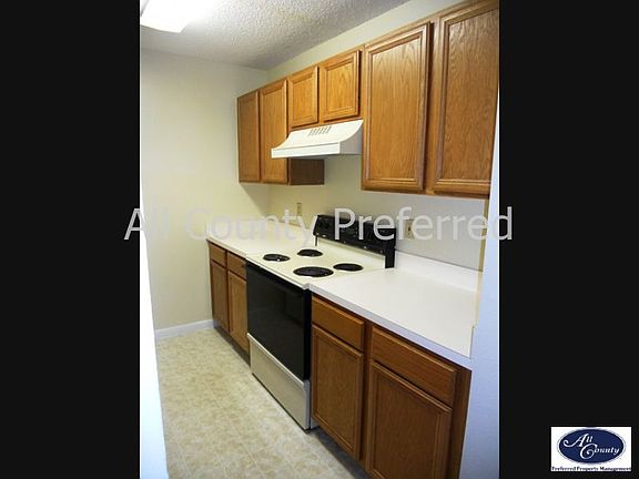4th image of 3595 Sable Palm Ln Unit B