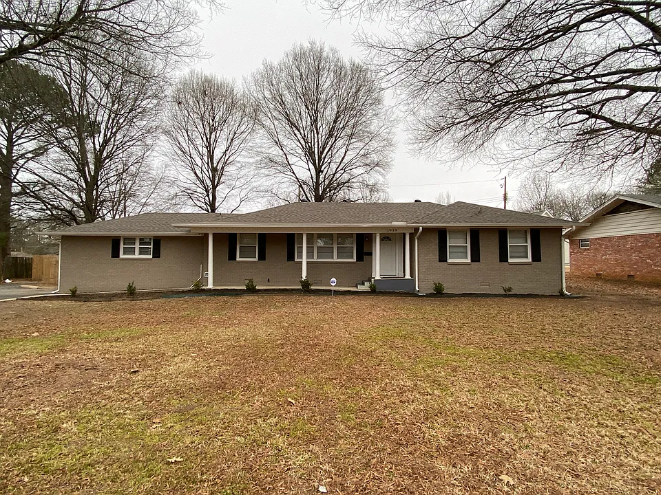 1010 Gregory St