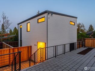 4118 Burke Ave N, Seattle, WA 98103