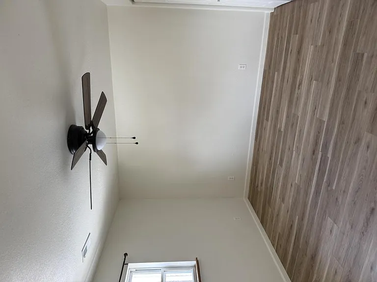 604 W Jackson St — Photo 27