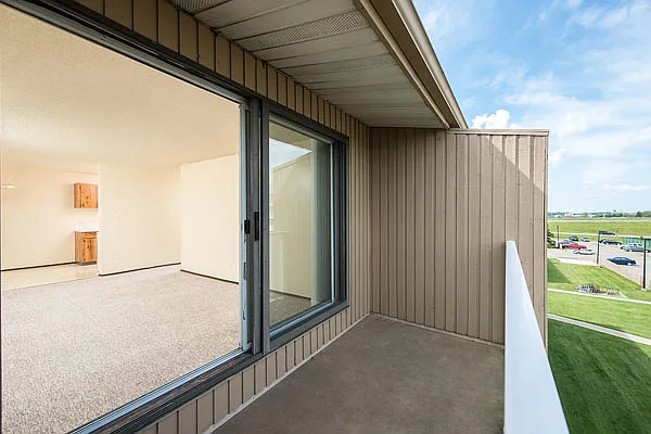 Luminere Apartments — Photo 4