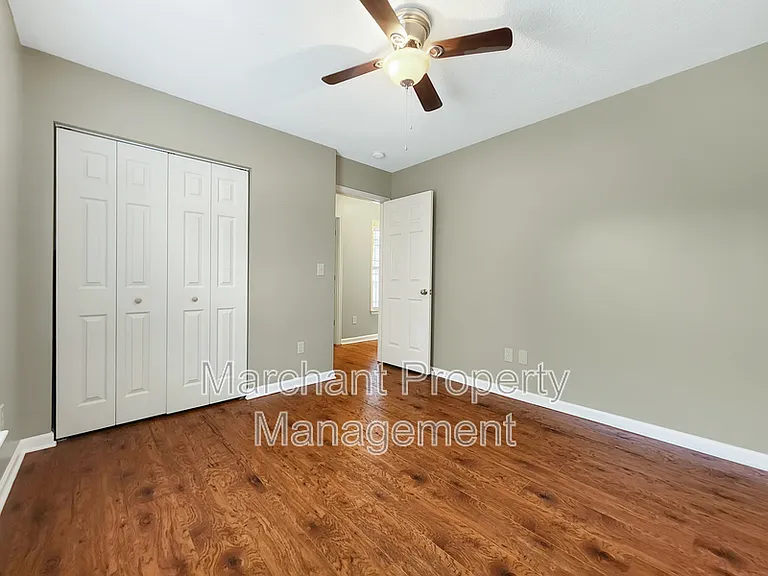 657 Chartwell Dr — Photo 17