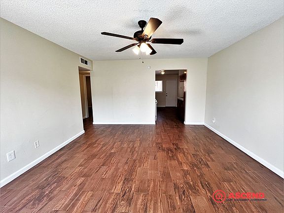 3rd image of 4324-4338 Columbus St #4336