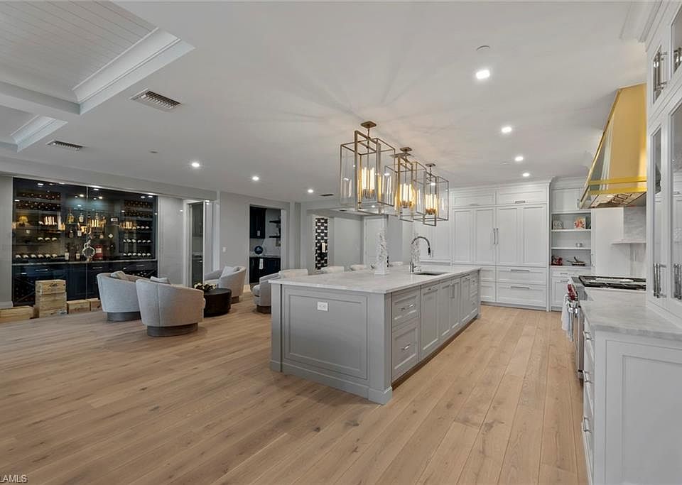 1st image of 1820 Gulf Shore BLVD N #302-303