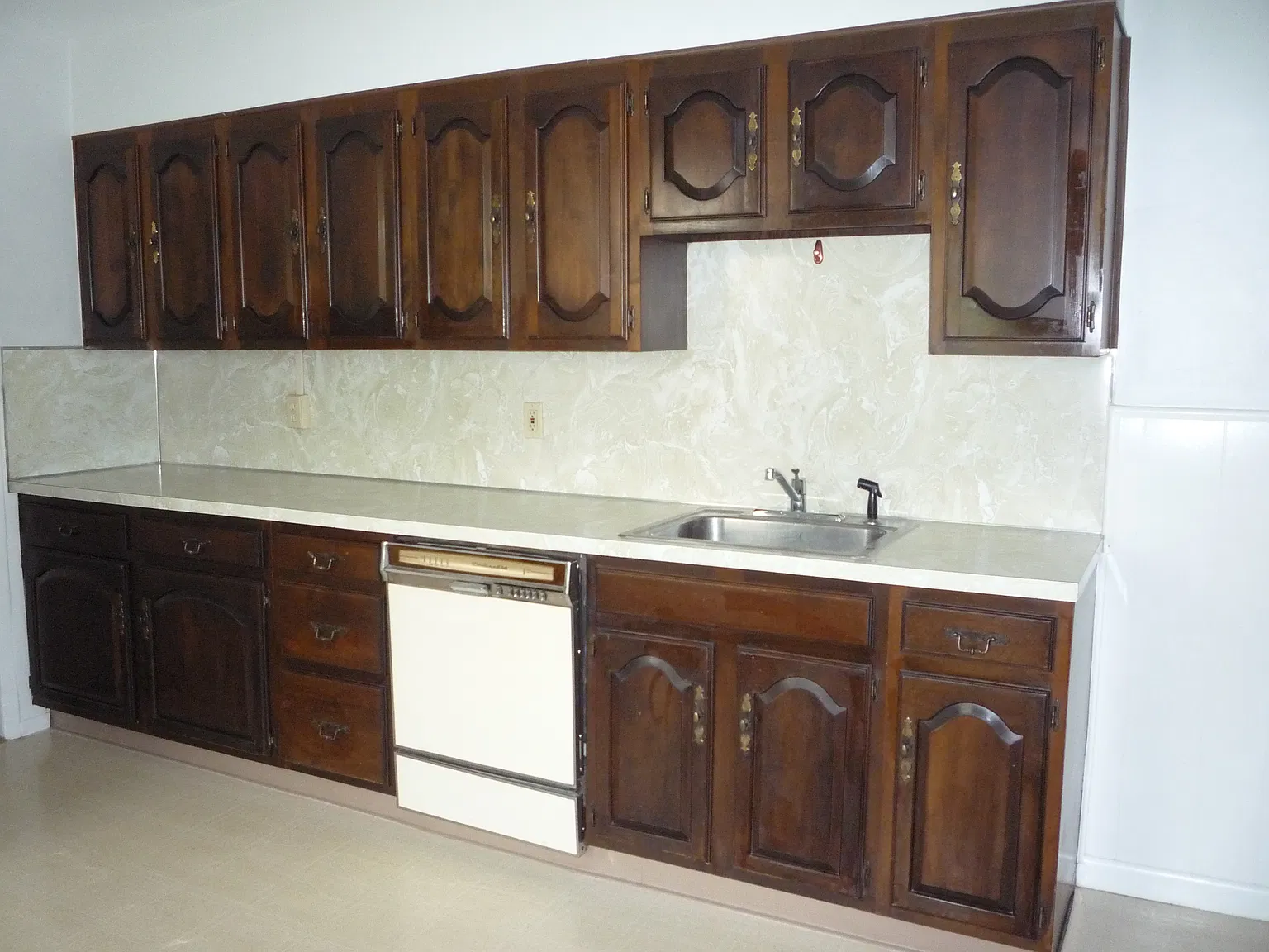 2 bed, 1100 sqft, $1,575 — Photo 2