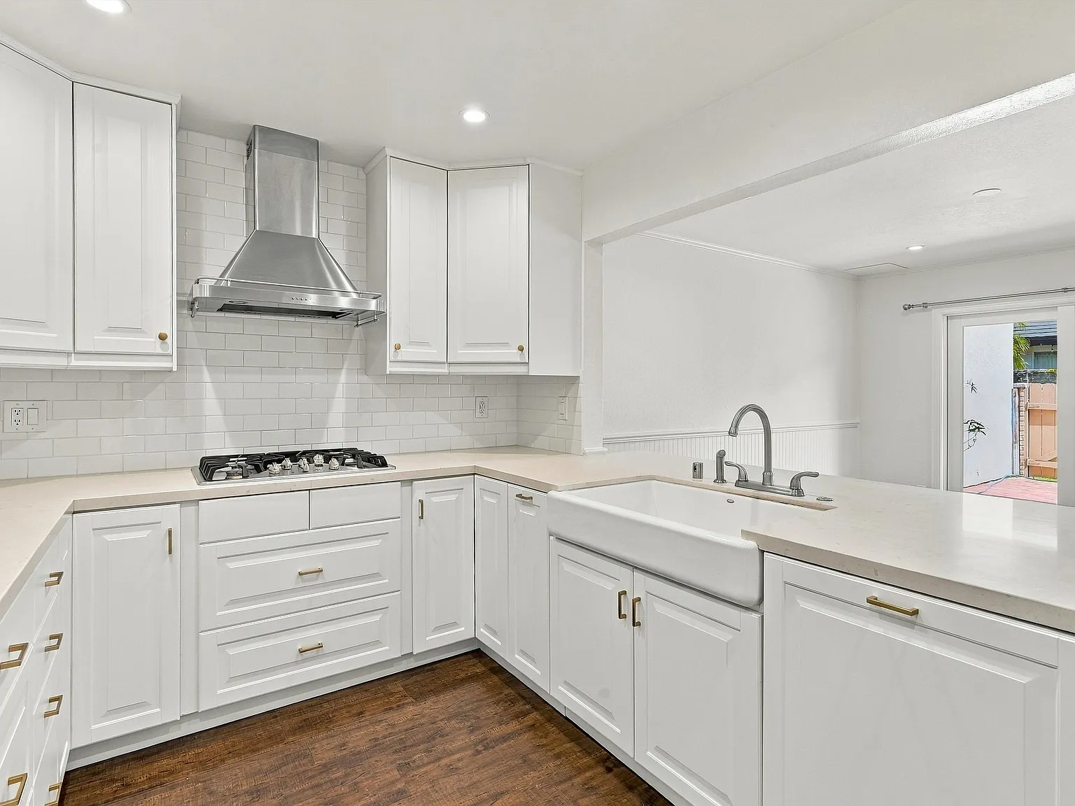 3 bed, 2.5 bath, 1500 sqft, $2,800 — Photo 3