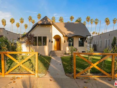 4508 8th Ave, Los Angeles, CA, 90043