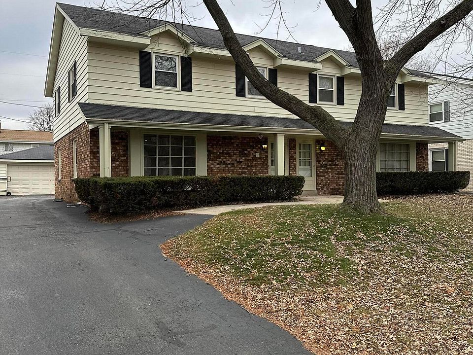 1st image of 1115 N 118th St #1117