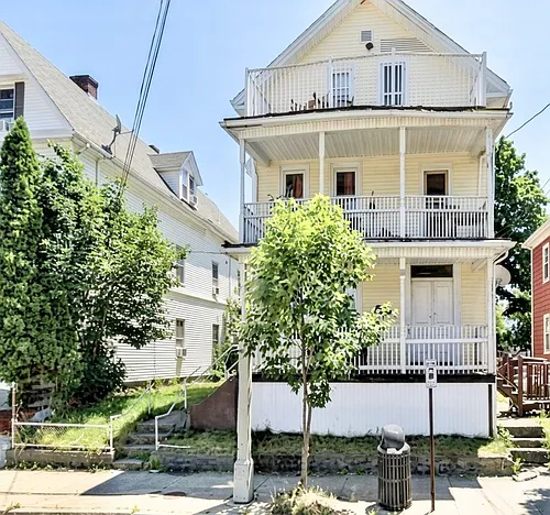 72 Pocasset Avenue Photo 1