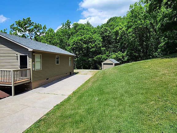 5th image of 550 Big Branch Hollow Rd