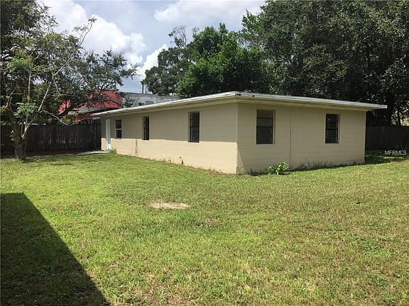5th image of 4008 E Miller Ave