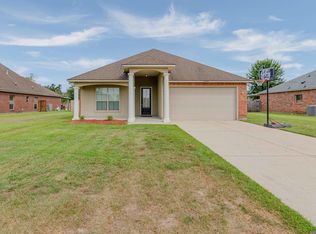 10459 Oakmount Dr, Denham Springs, LA 70706