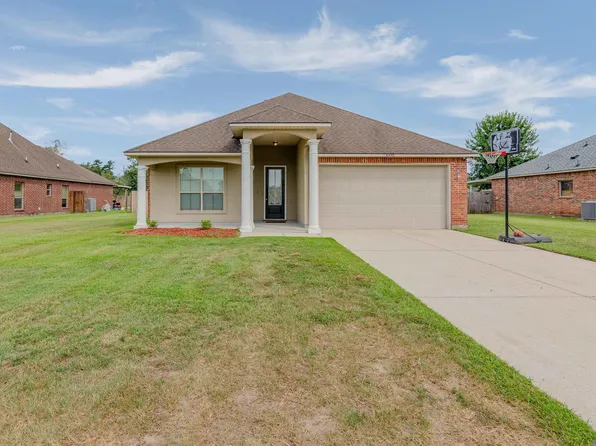 10459 Oakmount Dr, Denham Springs, LA 70706