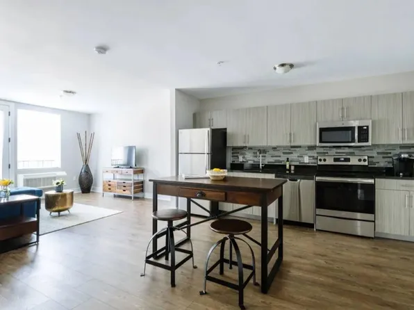 Meridia Lifestyles II, 100 S Wood Ave Unit 619, Linden, NJ 07036