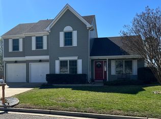 312 Silver Rail Ln, Chesapeake, VA 23323