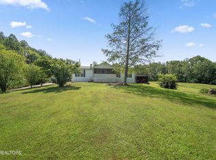 134 Doc Howard Rd, Lancing, TN 37770