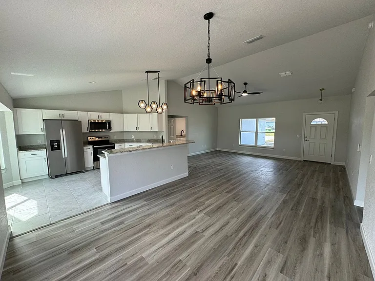 2690 SE 75th Blvd — Photo 5