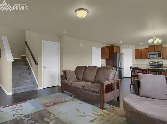 5th image of 7921 Maiden Ct