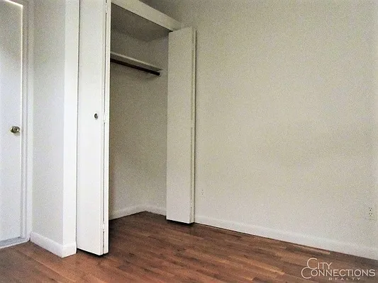 Rented by City Connections Realty | media 19