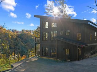 2216 Headrick Lead, Sevierville, TN 37862
