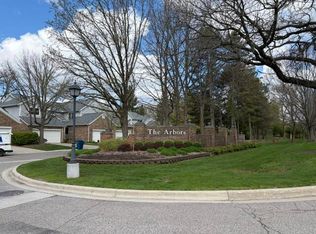 4299 Pine Ridge Ct, Ann Arbor, MI 48105