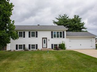32 Barberry Dr, Osceola, IN 46561