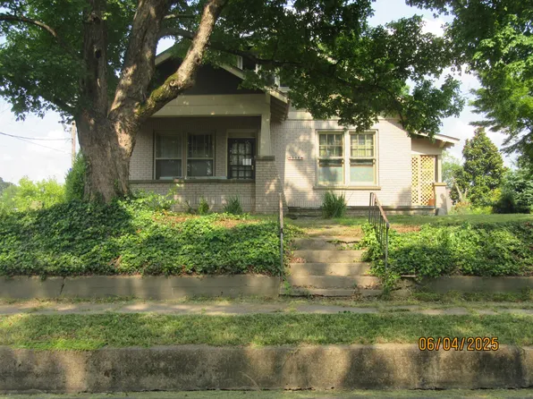 306 N Main St, Ripley, MS 38663