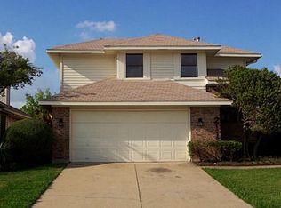 2111 Rose Cliff Ln, Carrollton, TX 75007
