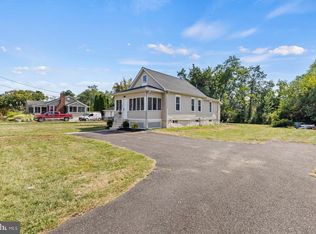 550 Buttonwood Ave, Maple Shade, NJ 08052