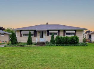 34280 Iris Ln, Eastlake, OH 44095