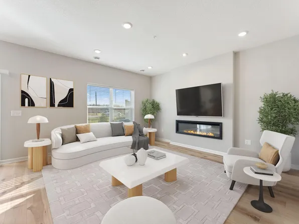 1524 Trellis Ln, West Saint Paul, MN 55118