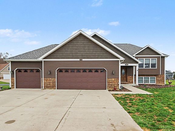 2nd image of 1069 S Stoneridge Dr