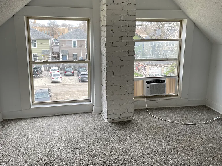 412 E 17th Ave — Photo 8
