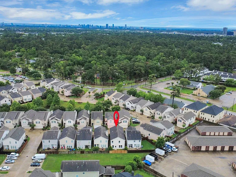 10062 Hillside Bayou Dr — Photo 50