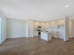 7 Centre St #U0F87X, Ocean, NJ 07712