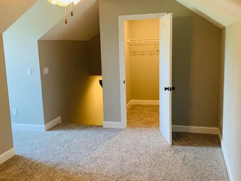 2651 Royal Ct — Photo 10
