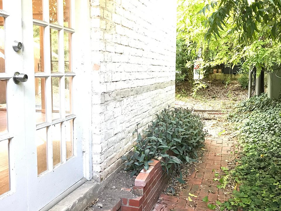 1st image of 1218 Baylor St APT 107