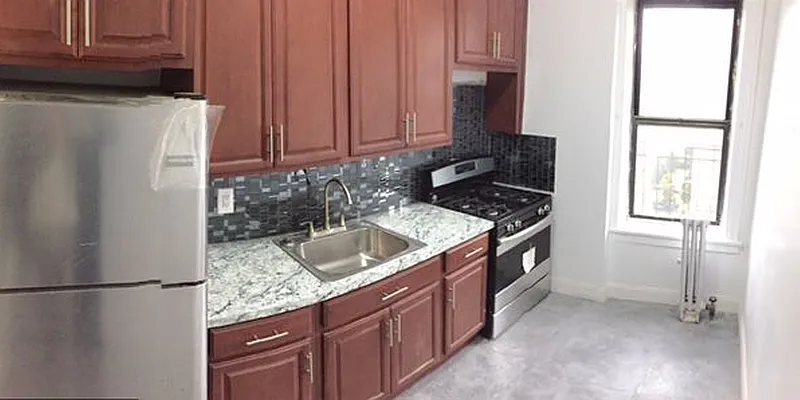Rented by Smart NY Realty LLC | media 6