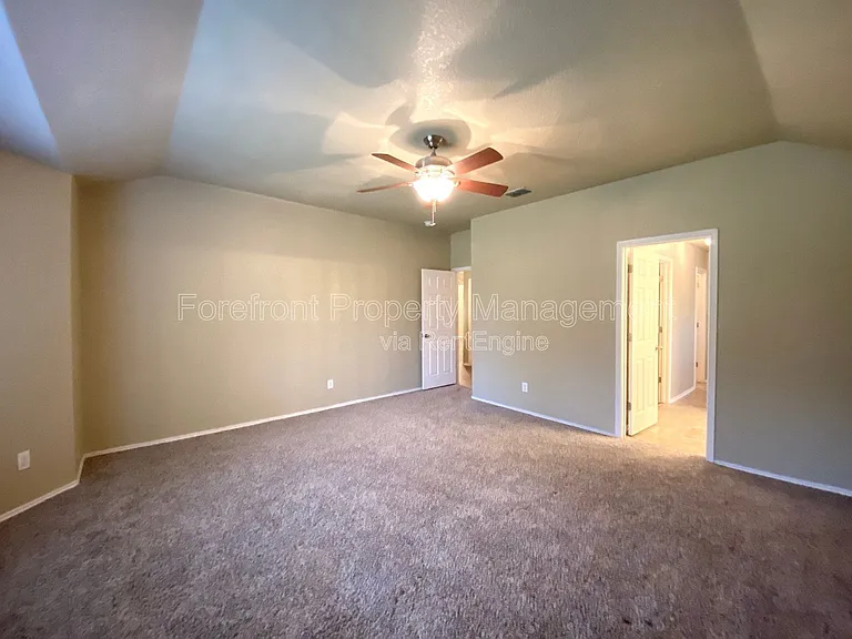 12647 Point Smt — Photo 34