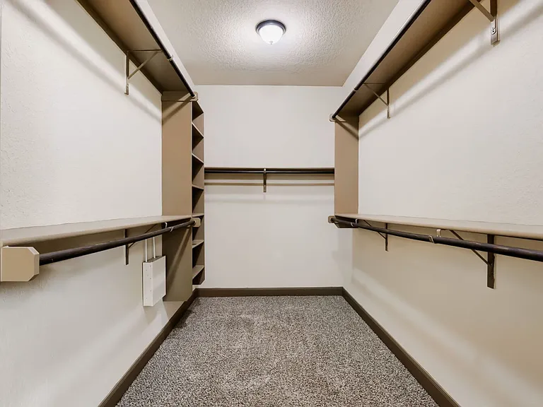 5923 Dewdrop Ln — Photo 16
