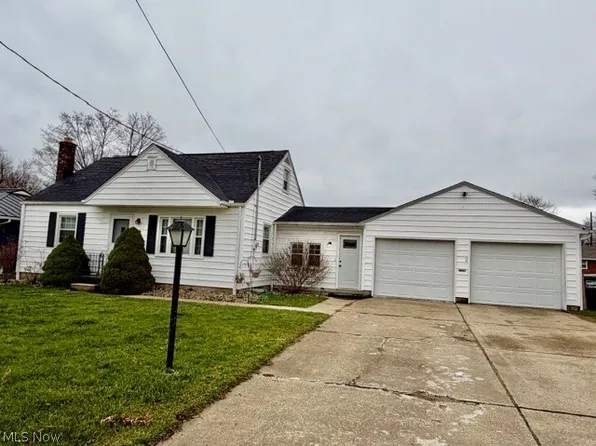 918 15th St SW, Massillon, OH 44647