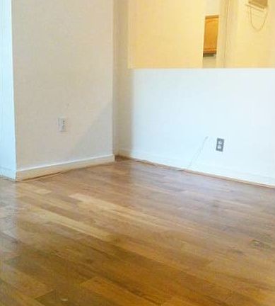 2nd image of 307 E 85th St Frnt 1