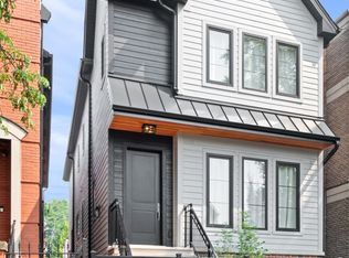 1926 W Wellington Ave, Chicago, IL 60657