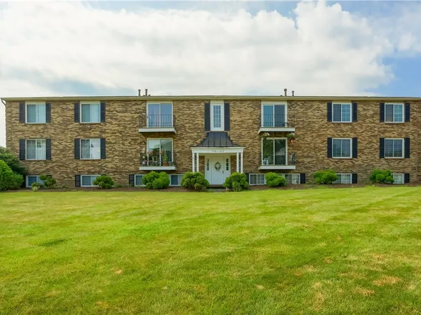 1616 Jefferson Ridge Dr, Clairton, PA 15025