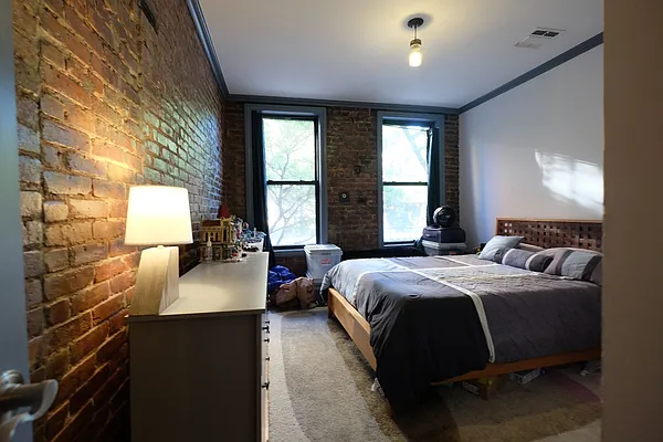 Rented by Keller Williams NYC | media 24
