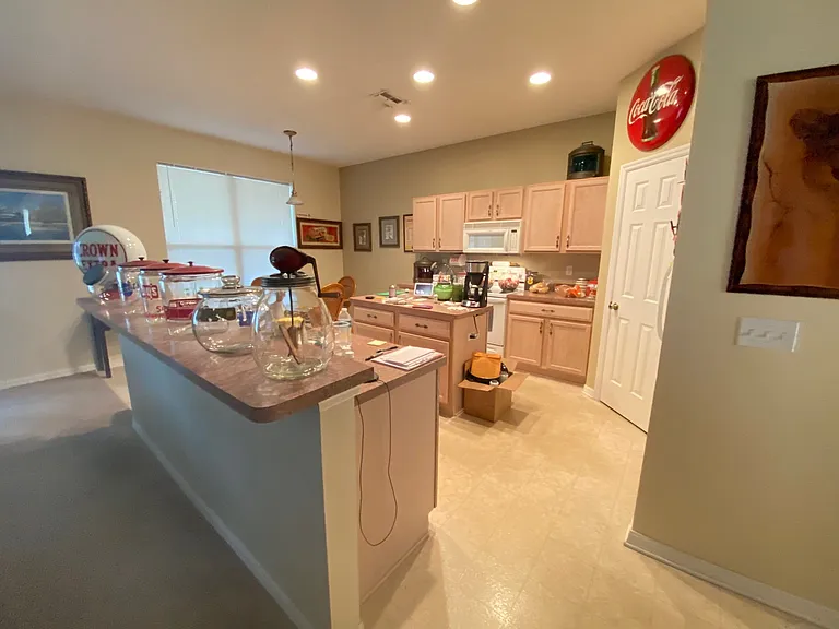 17 Radium Ln — Photo 4