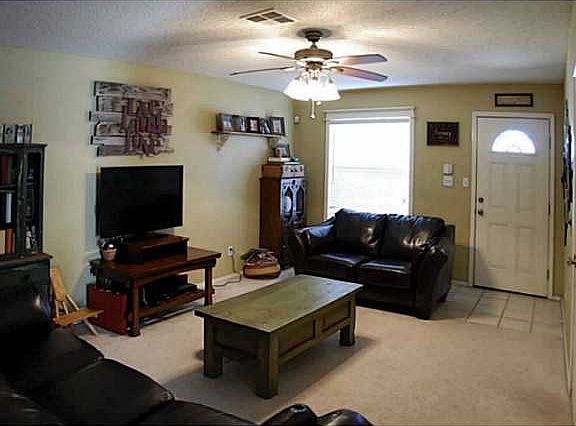3rd image of 12468 Jon Evans Dr